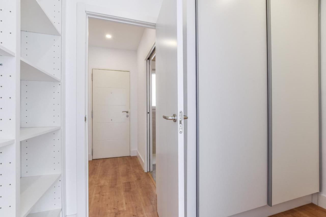 Apartamentos Reformados En Metro Pacifico Alquiler Temporal Madrid Eksteriør bilde