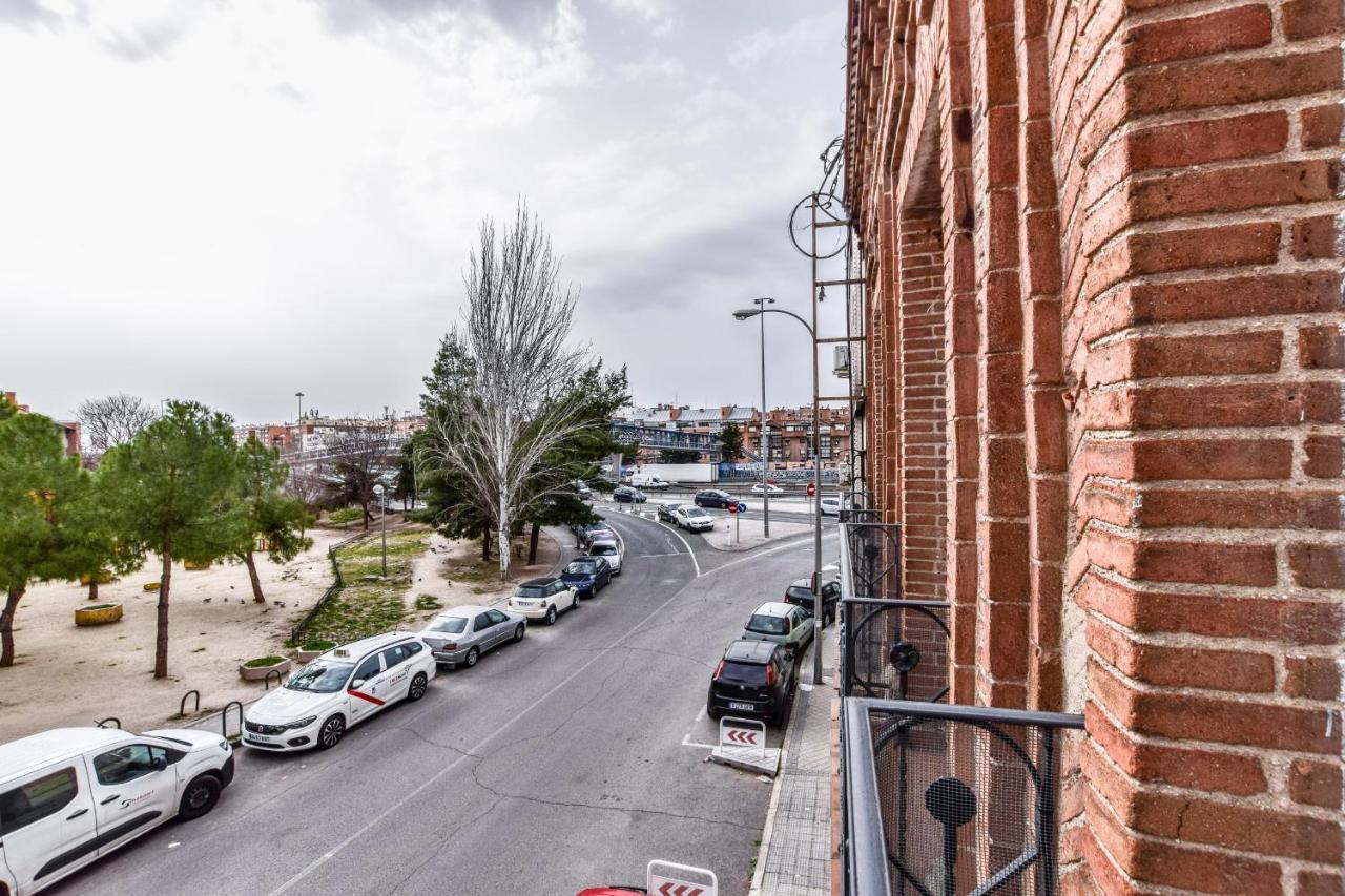 Apartamentos Reformados En Metro Pacifico Alquiler Temporal Madrid Eksteriør bilde