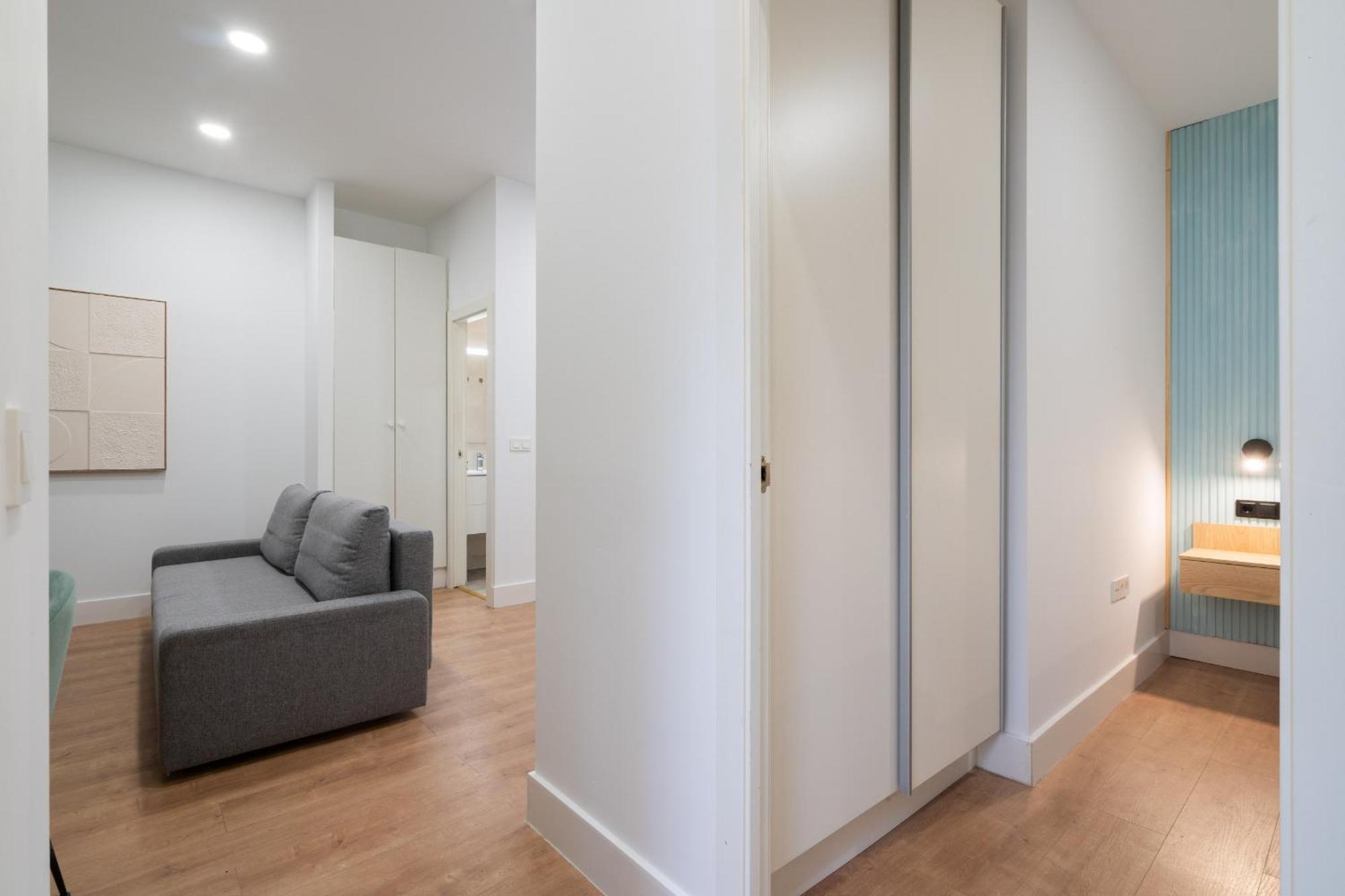 Apartamentos Reformados En Metro Pacifico Alquiler Temporal Madrid Eksteriør bilde